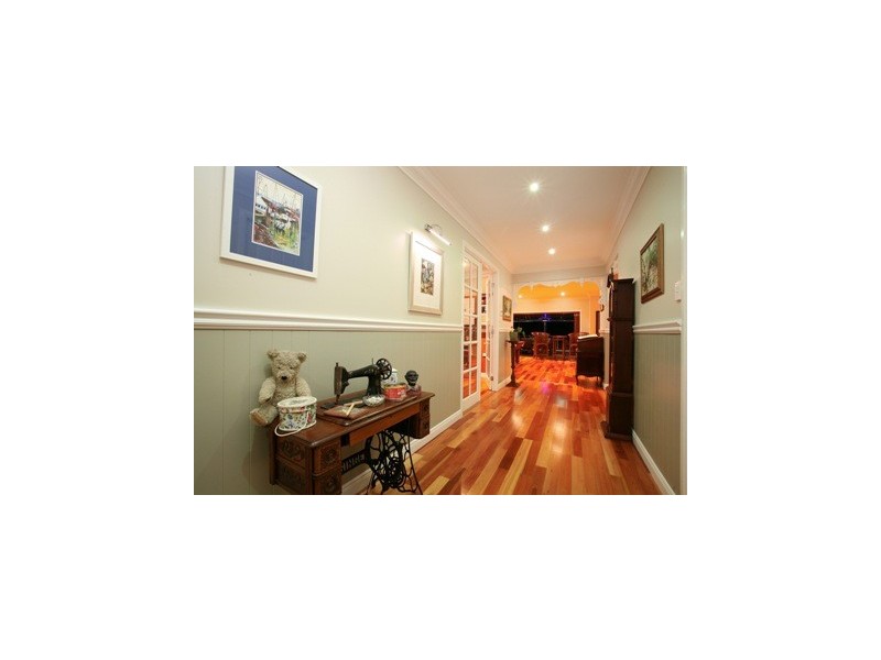 38 Whitsunday Drive, Currumbin Waters QLD 4223