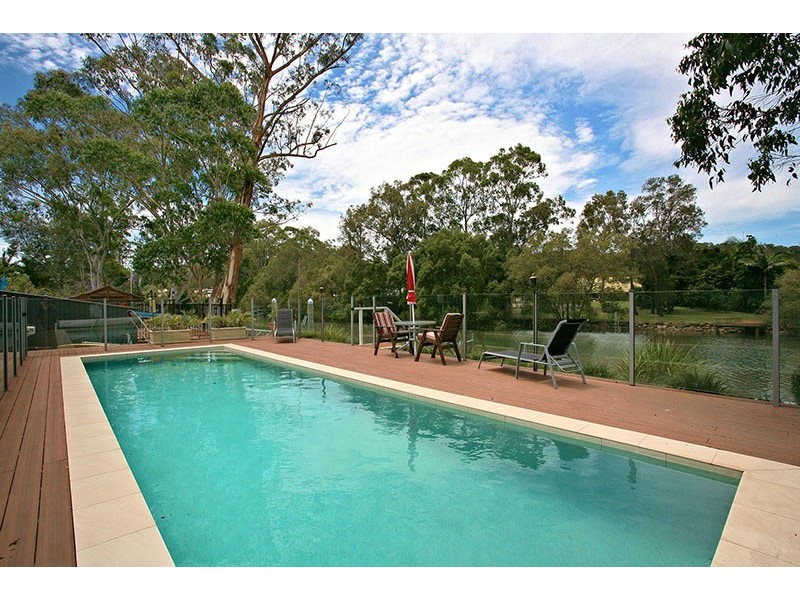 38 Whitsunday Drive, Currumbin Waters QLD 4223