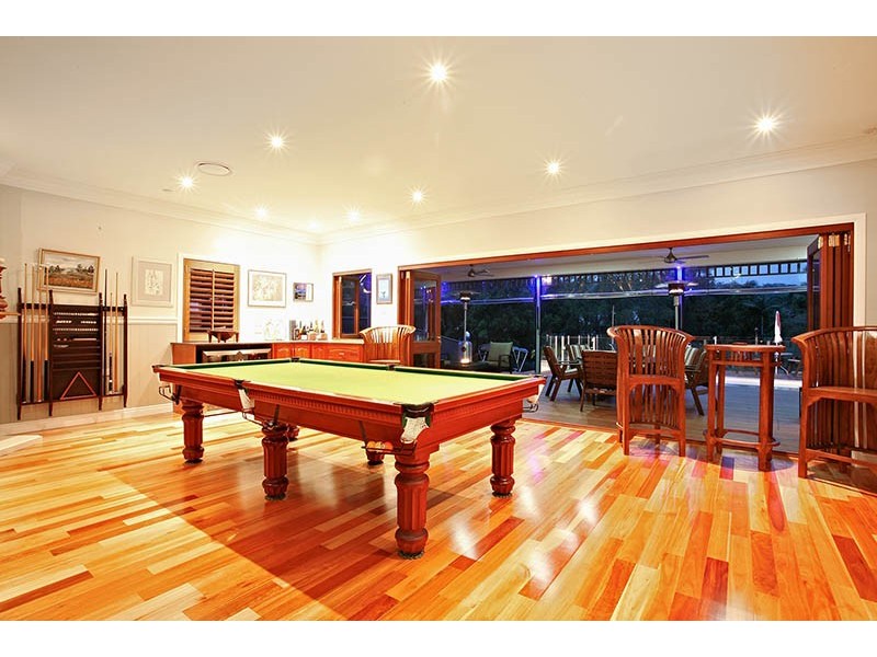 38 Whitsunday Drive, Currumbin Waters QLD 4223