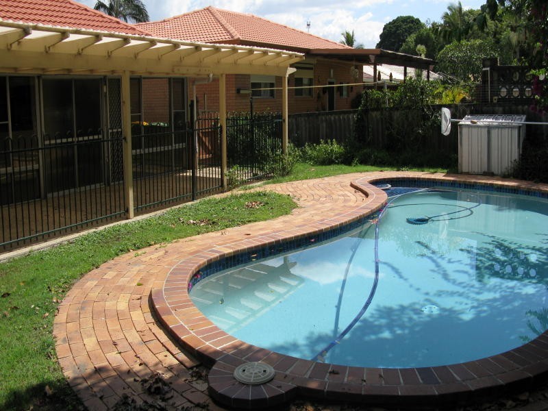 13 Tatha Avenue, Palm Beach QLD 4221