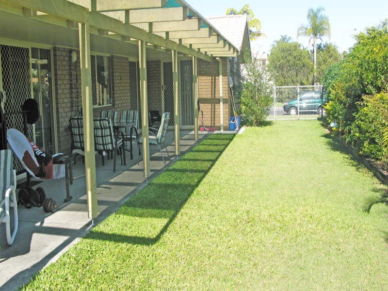10 Saffron Street, Elanora QLD 4221