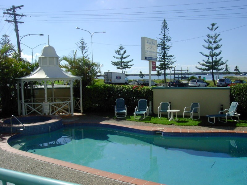 Biggera Waters QLD 4216