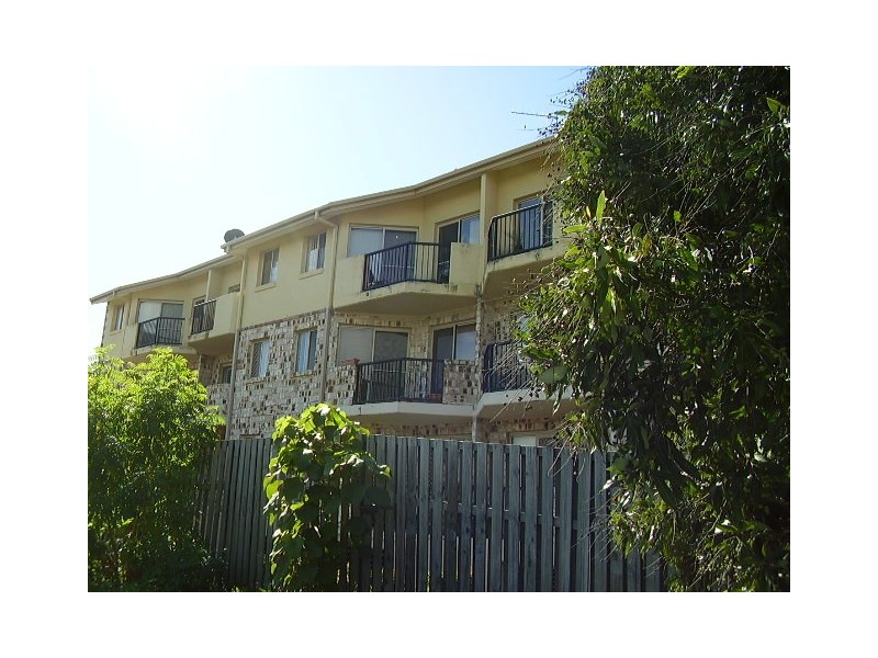 Chevron Island QLD 4217