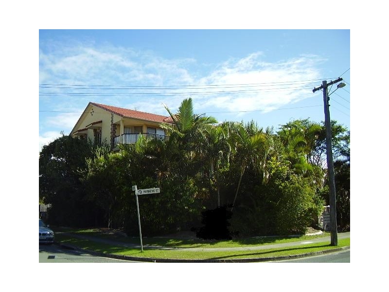 Chevron Island QLD 4217