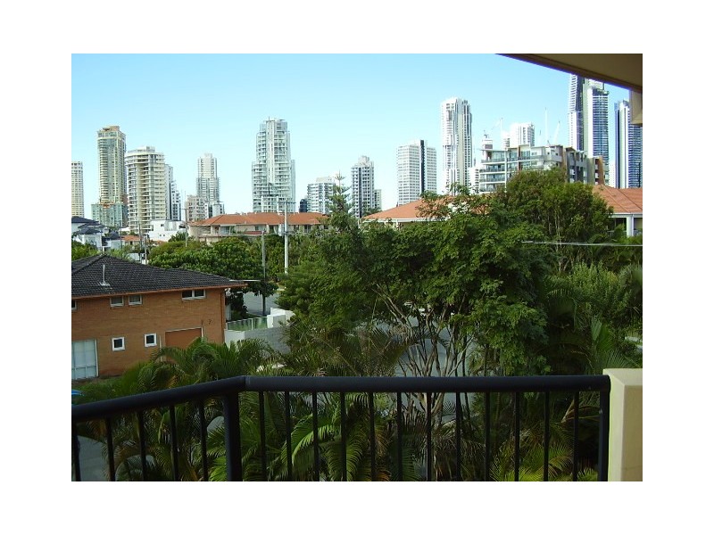 Chevron Island QLD 4217