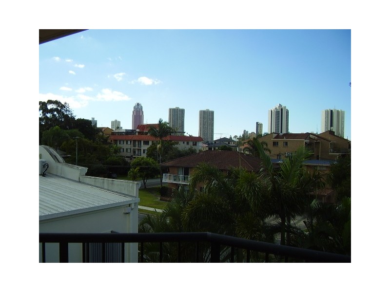 Chevron Island QLD 4217