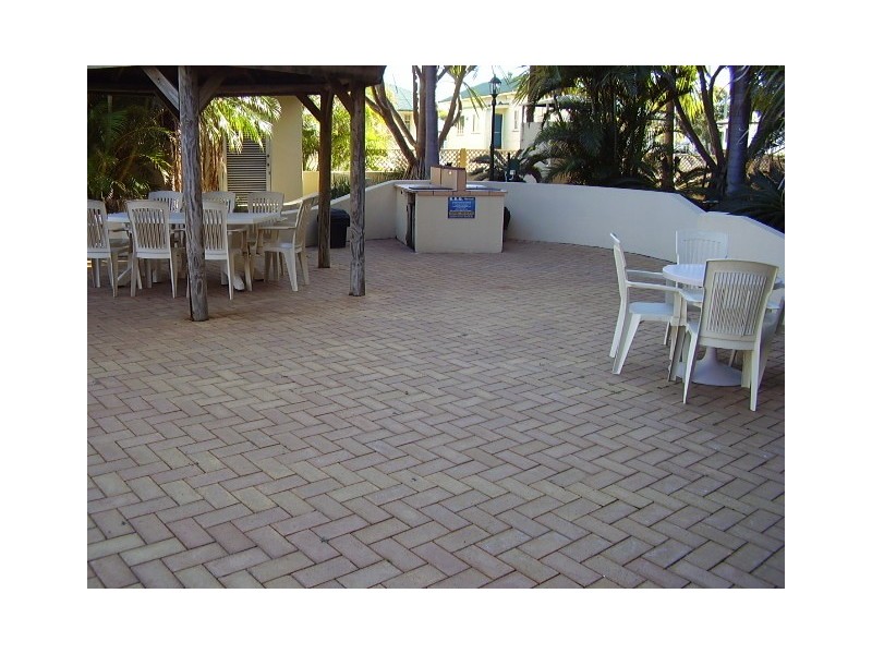 106-108 marine pd, Southport QLD 4215