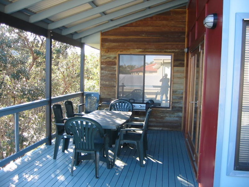 1/24 SAMARINDA WAY, Point Lookout QLD 4183