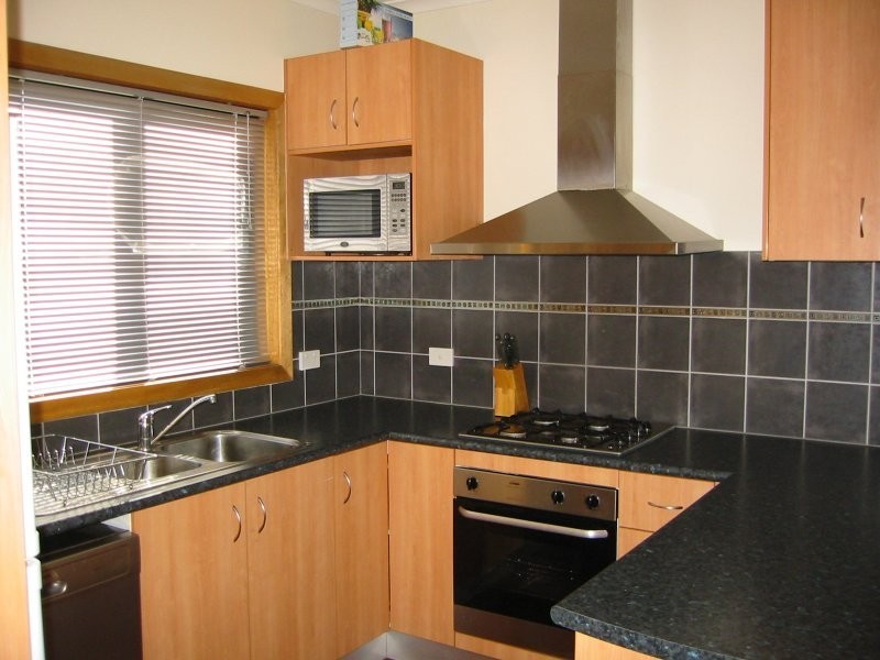 1/24 SAMARINDA WAY, Point Lookout QLD 4183