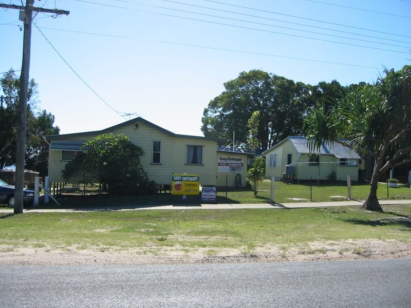 5 Ballow Street, Amity Point QLD 4183