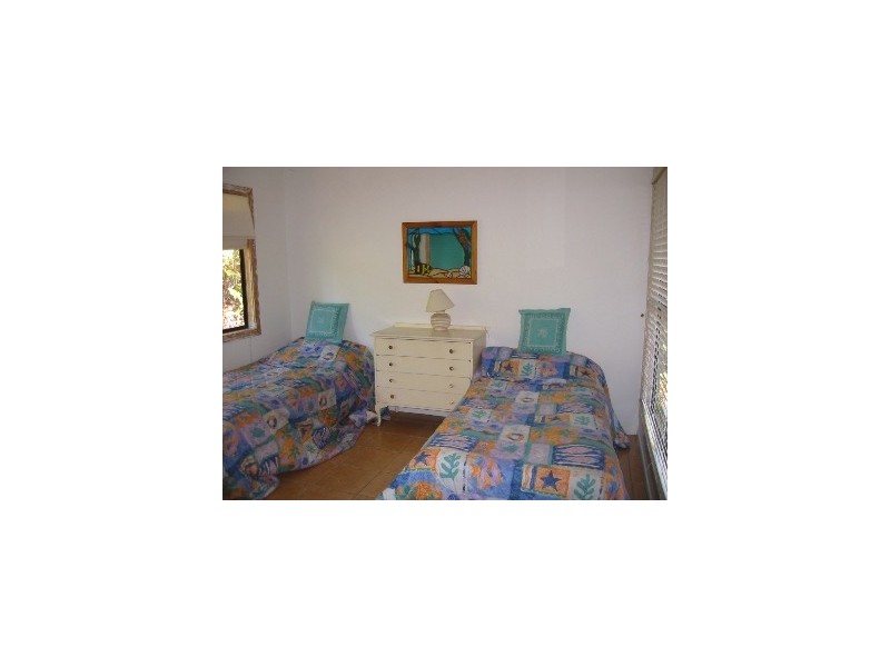 121 Mooloomba Road, Point Lookout QLD 4183