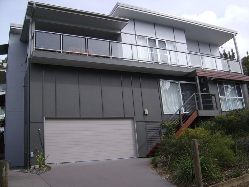 16 Cumming Parade, Point Lookout QLD 4183