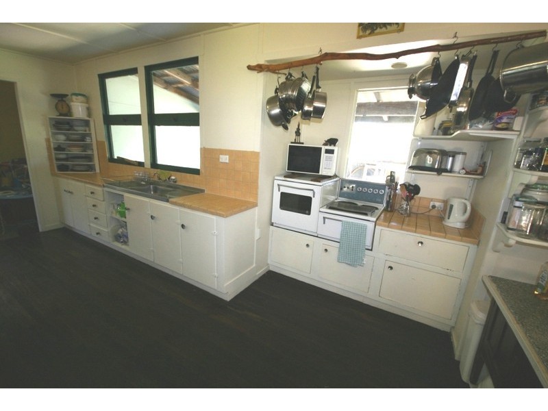 75 Mooloomba Road, Point Lookout QLD 4183