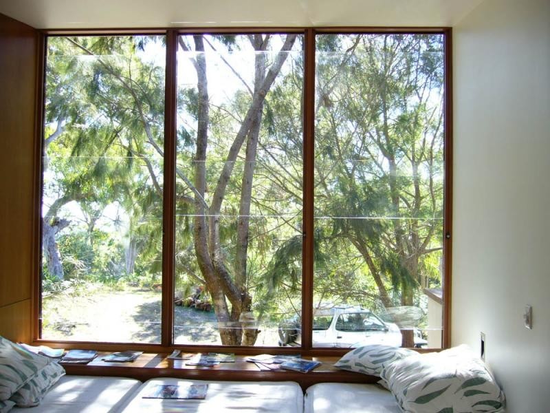 8 Donohue, Point Lookout QLD 4183