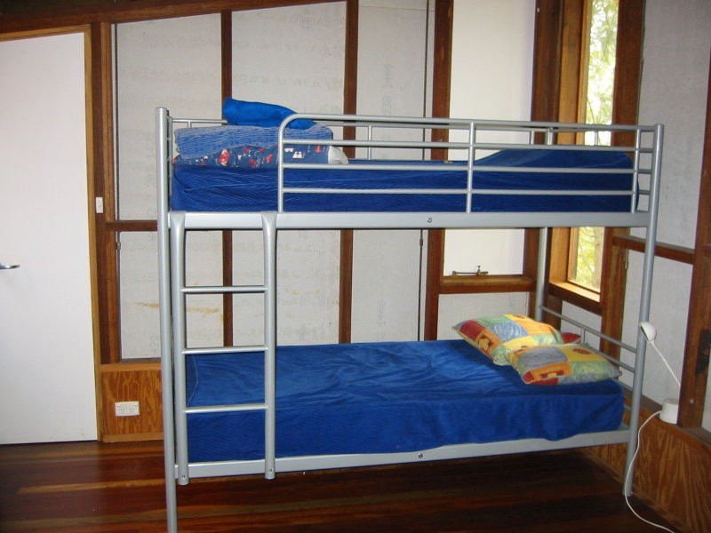 8 Donohue, Point Lookout QLD 4183