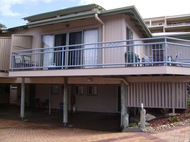 Unit 5/10 Kennedy Drive, Point Lookout QLD 4183