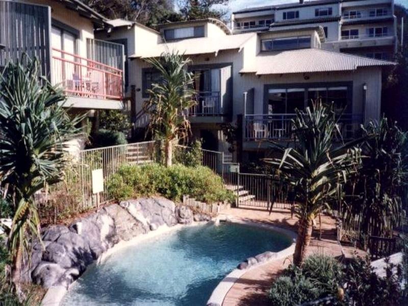 Unit 5/10 Kennedy Drive, Point Lookout QLD 4183