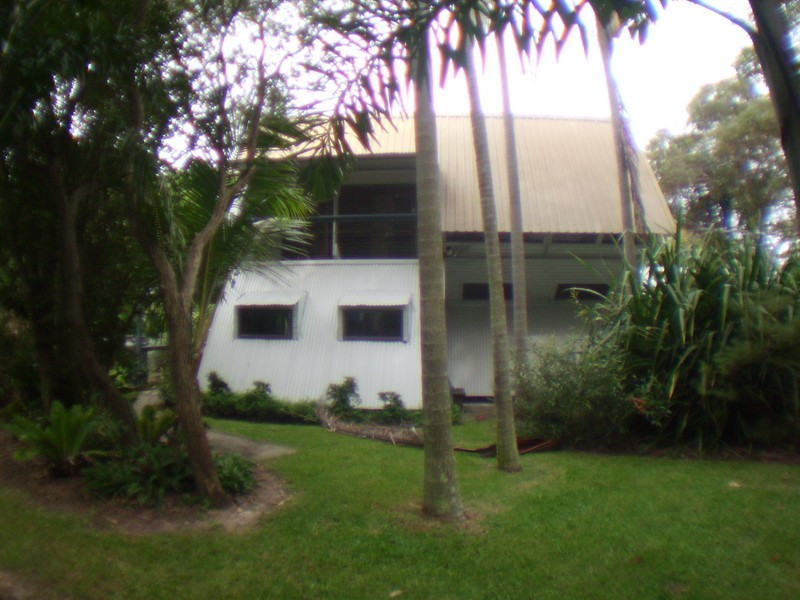 3 Bimba Street, Point Lookout QLD 4183