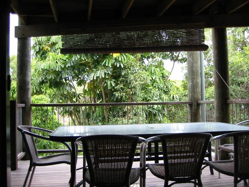 11 Billa Street, Point Lookout QLD 4183