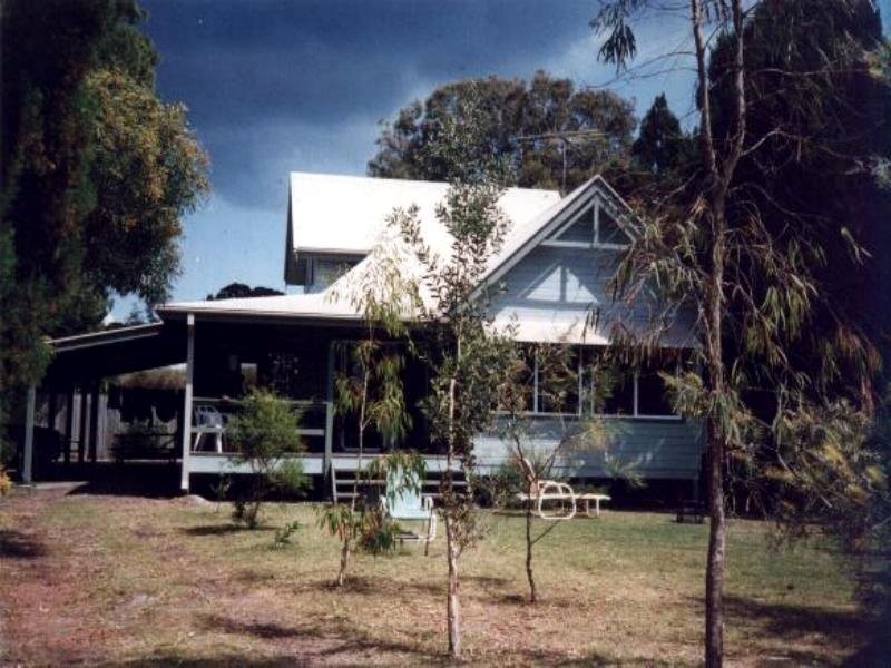 14 Providence Street, Amity Point QLD 4183