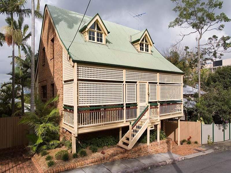101 Bradley St, Spring Hill QLD 4000