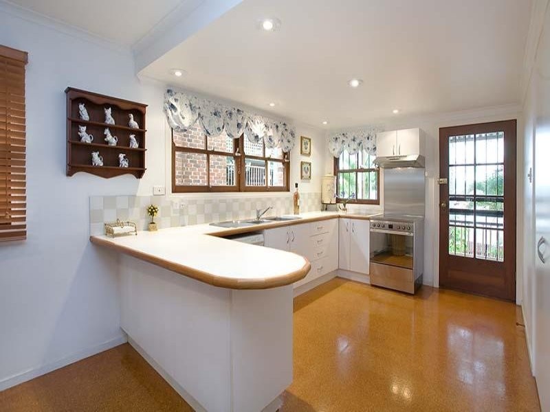 101 Bradley St, Spring Hill QLD 4000