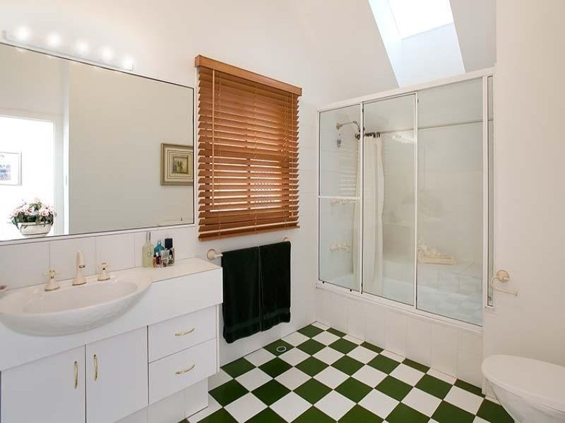 101 Bradley St, Spring Hill QLD 4000