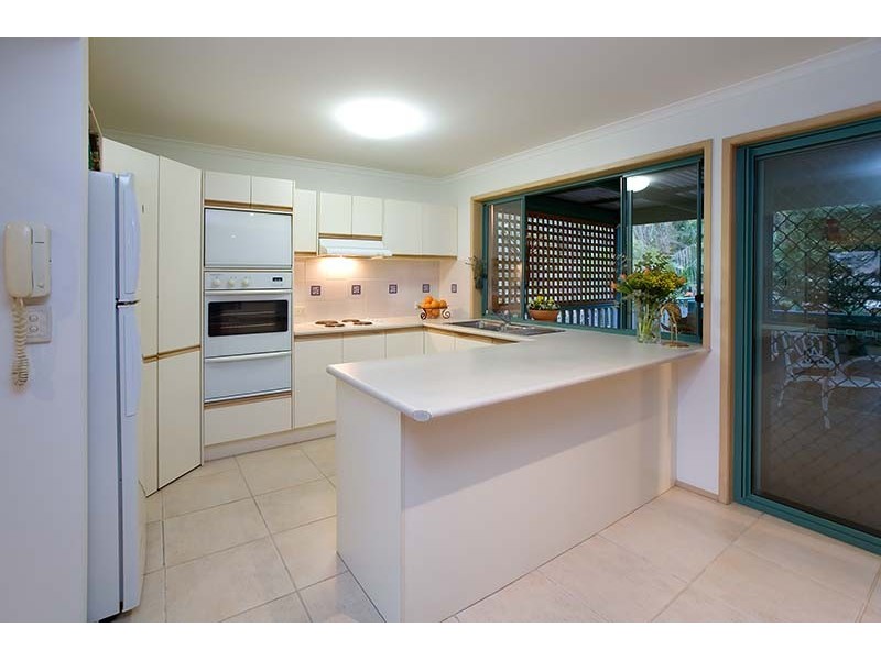 78 Orchard Tce, St Lucia QLD 4067