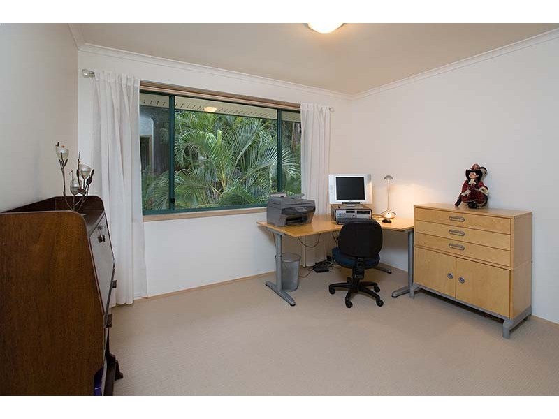 78 Orchard Tce, St Lucia QLD 4067