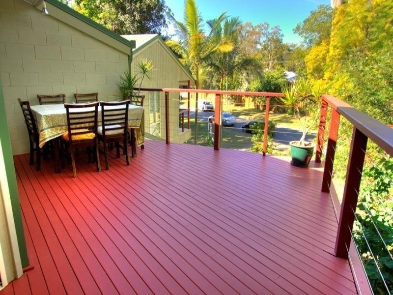 11 Gordon Rd, Bardon QLD 4065