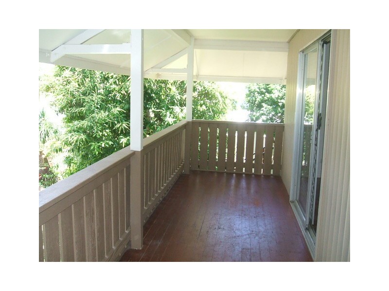 10 Acacia Avenue, Graceville QLD 4075