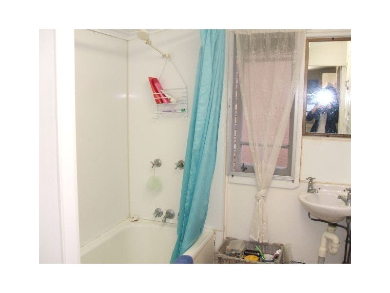 18 Bathurst Street, Red Hill QLD 4059