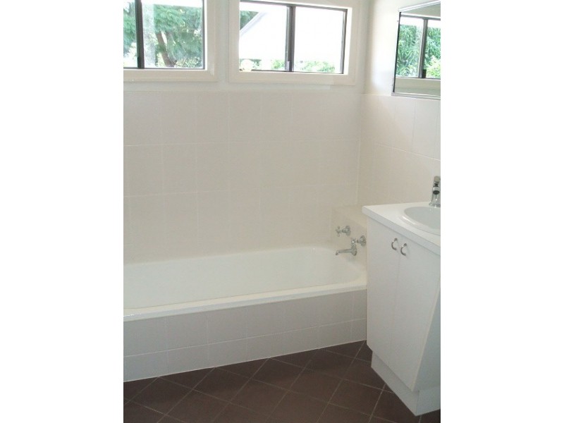 19 Lorward Avenue, Bardon QLD 4065