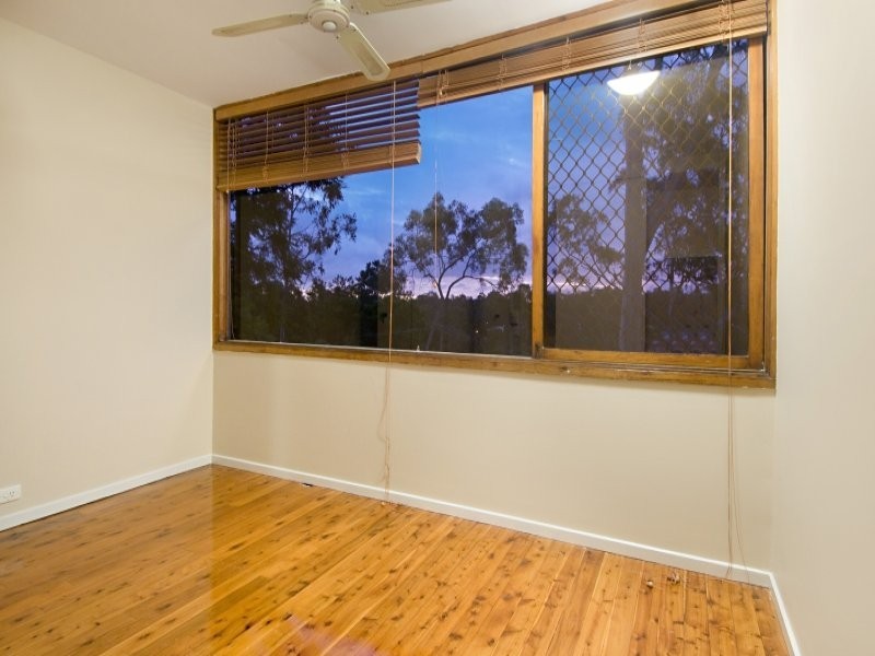 76  Twilight St, Kenmore QLD 4069