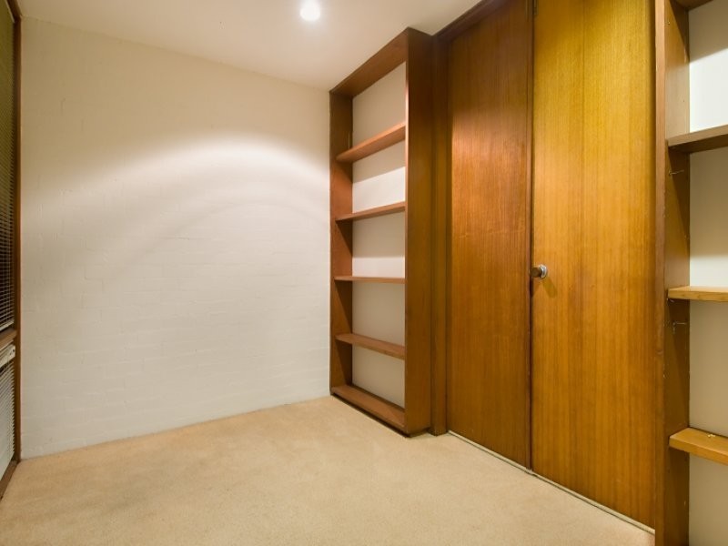 76  Twilight St, Kenmore QLD 4069