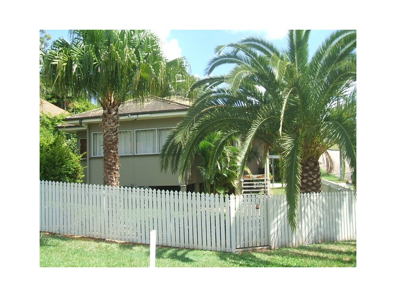 1 Sydney Street, Fairfield QLD 4103
