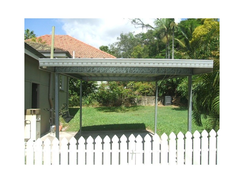 1 Sydney Street, Fairfield QLD 4103