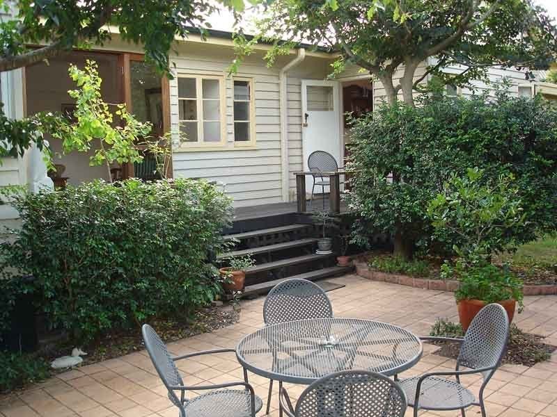 27 Stuartholme Road, Bardon QLD 4065