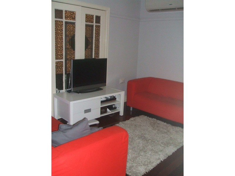 23 Bowman Parade, Bardon QLD 4065