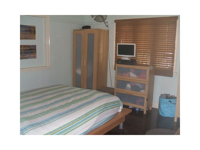 23 Bowman Parade, Bardon QLD 4065