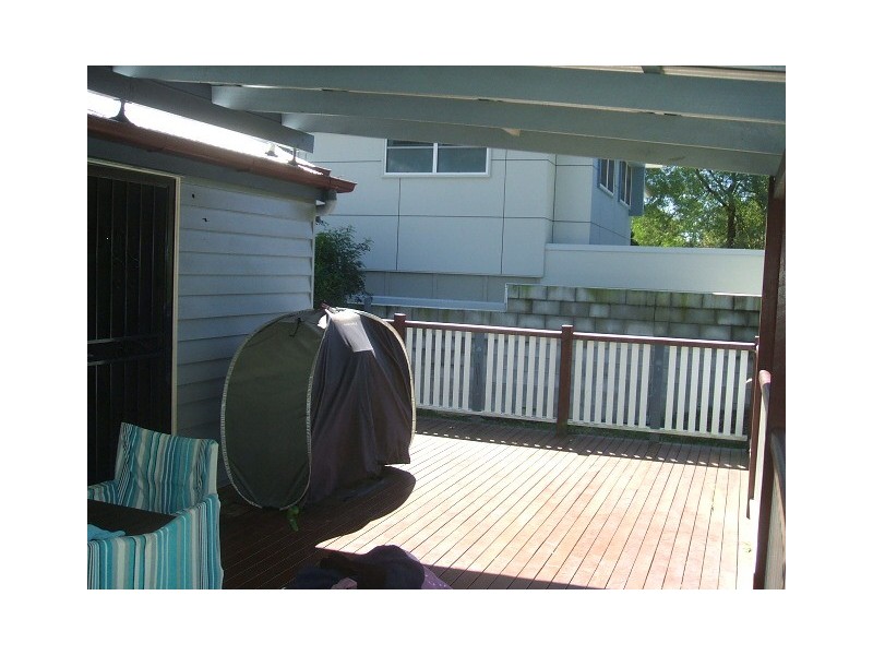 23 Bowman Parade, Bardon QLD 4065