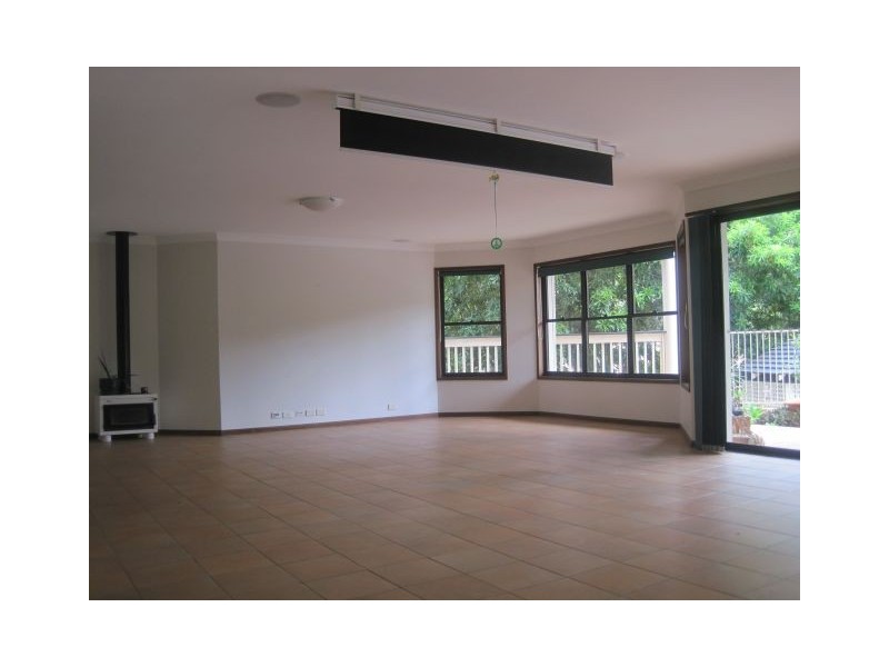 9 Clarkson Place, Kenmore Hills QLD 4069