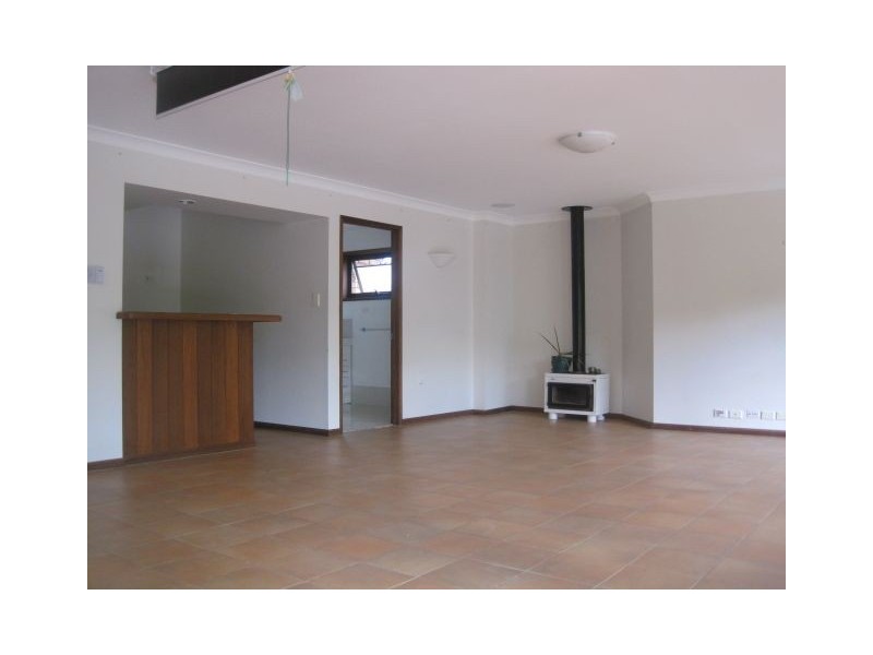 9 Clarkson Place, Kenmore Hills QLD 4069