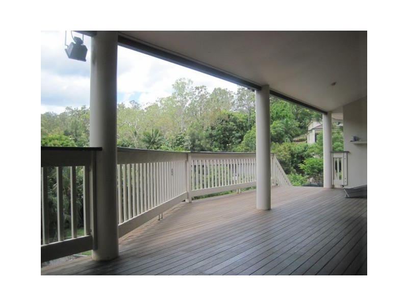 9 Clarkson Place, Kenmore Hills QLD 4069