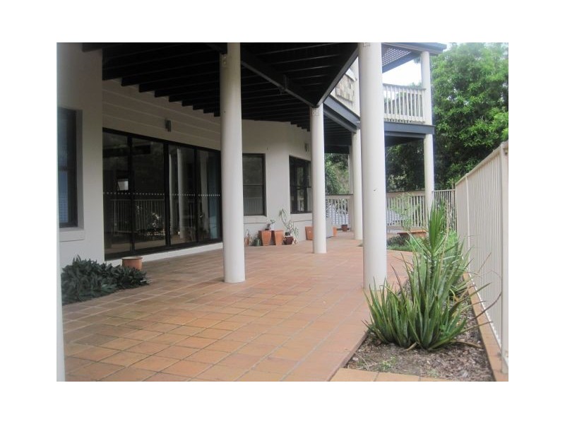 9 Clarkson Place, Kenmore Hills QLD 4069