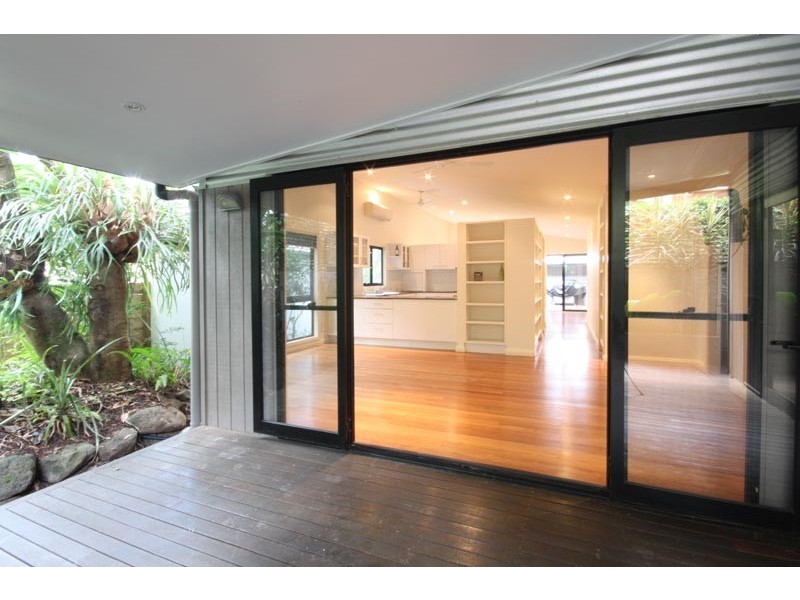 91 Stuartholme Road, Bardon QLD 4065