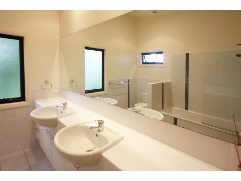 91 Stuartholme Road, Bardon QLD 4065