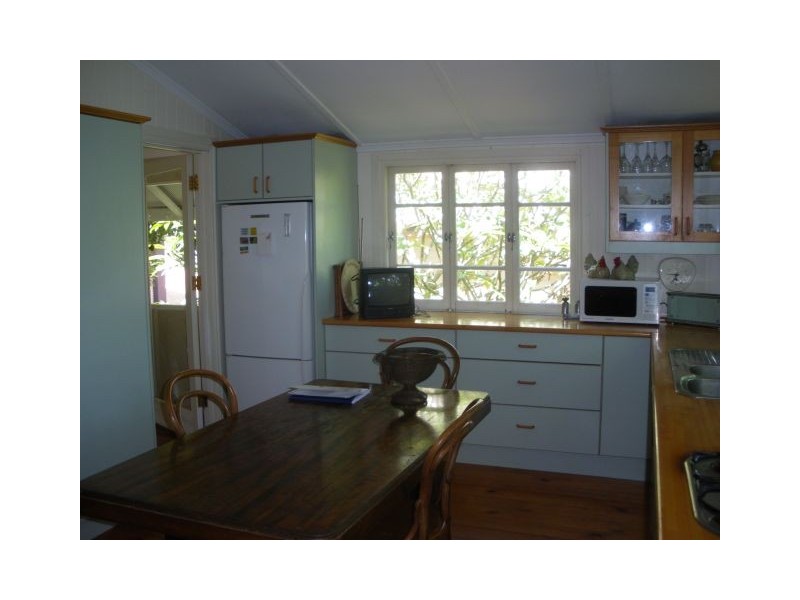 28 Arthur Terrace, Red Hill QLD 4059