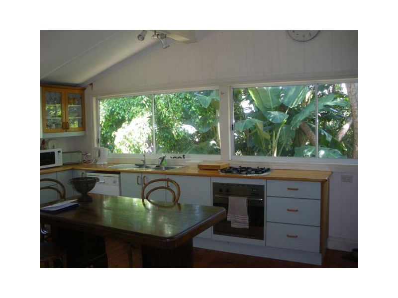 28 Arthur Terrace, Red Hill QLD 4059