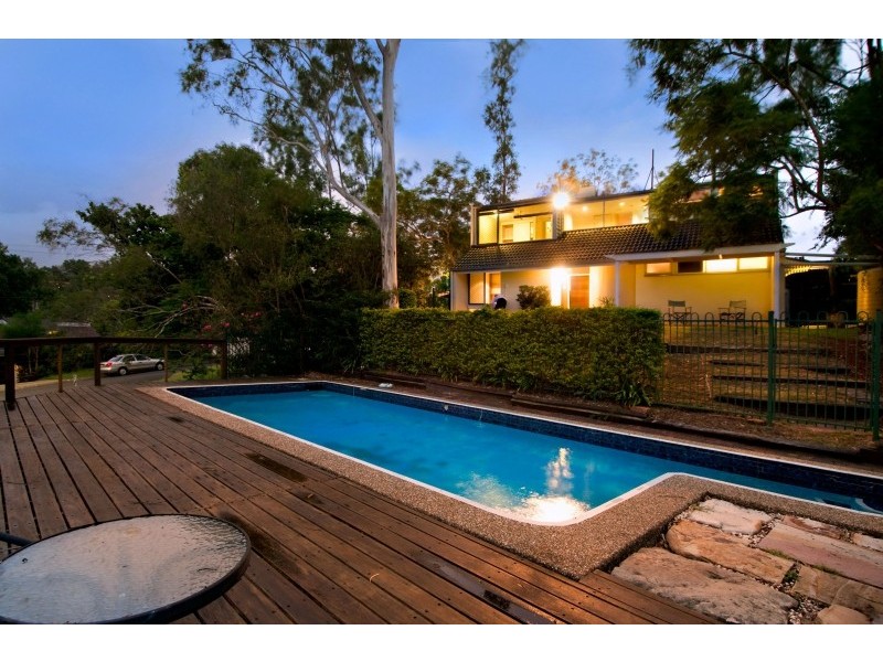 76 Twilight Street, Kenmore QLD 4069